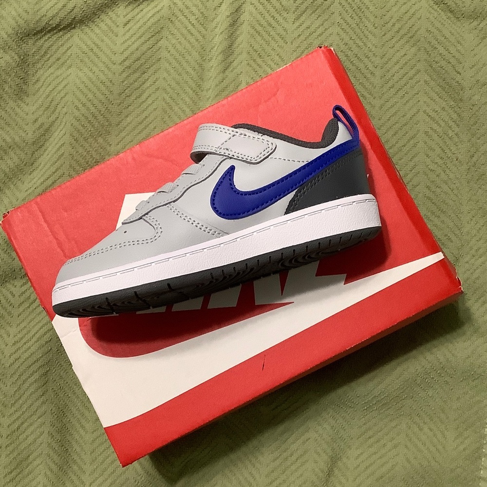 Nike Kids' Sneakers in Gray and Blue